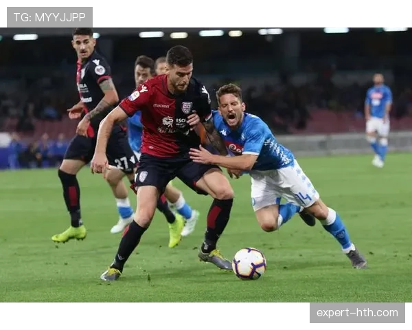 阿切尔比关键发挥助球队取胜，状态回升引热议