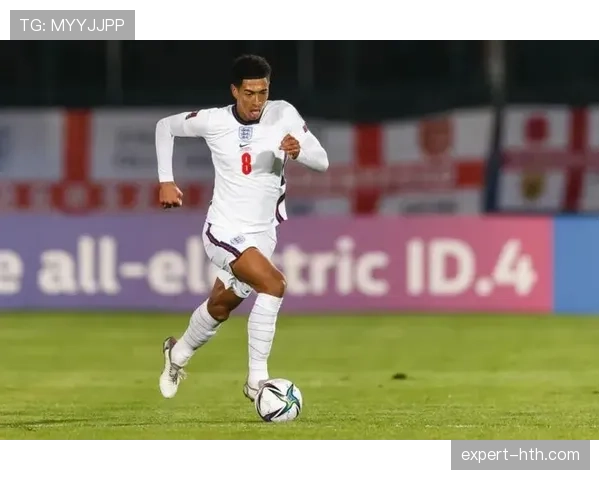 维尔茨与贝林厄姆：新生代中场进攻效率及战术角色对比